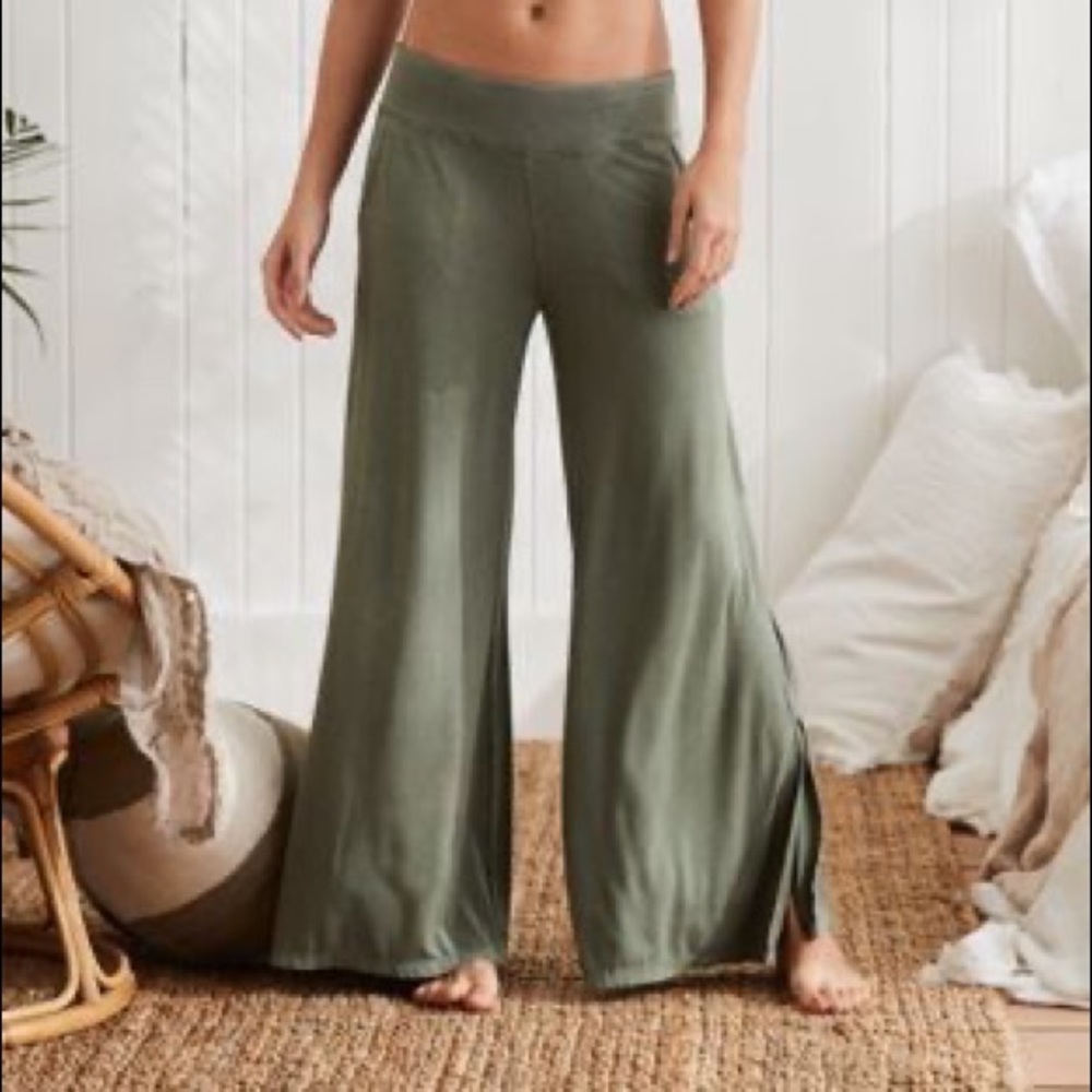 Aerie island pants